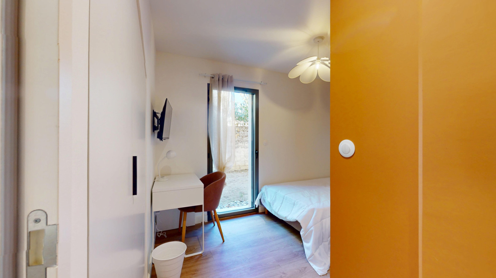 
                                                Colocation
                                                 Colocation 10 chambres