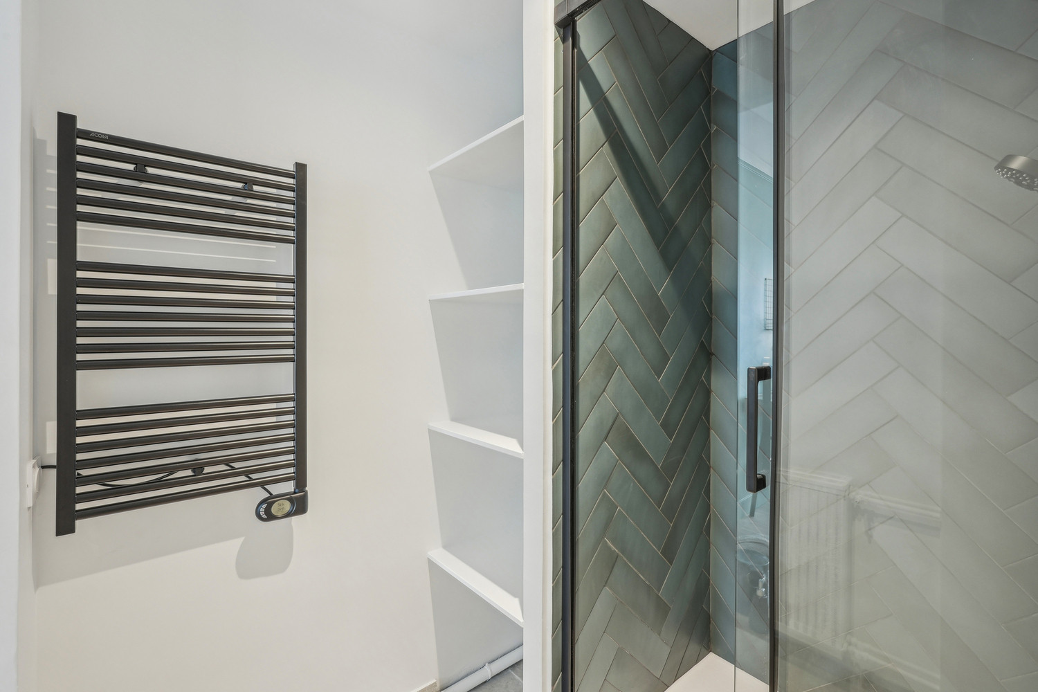 
                                                Colocation
                                                 COLOCATION 100% FEMININE - RUE JULES MICHELET