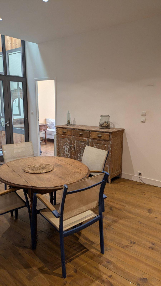 
                                                Location
                                                 Colocation (2 chambres) - rdc maison de caractère