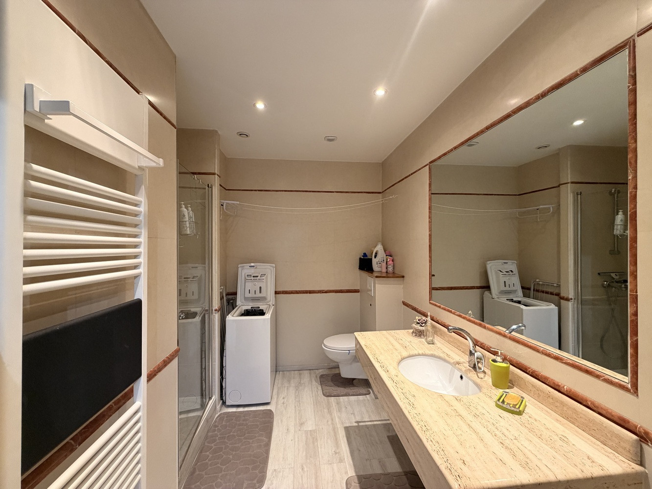 
                                                Colocation
                                                 Colocation 2 personnes, maison avec piscine