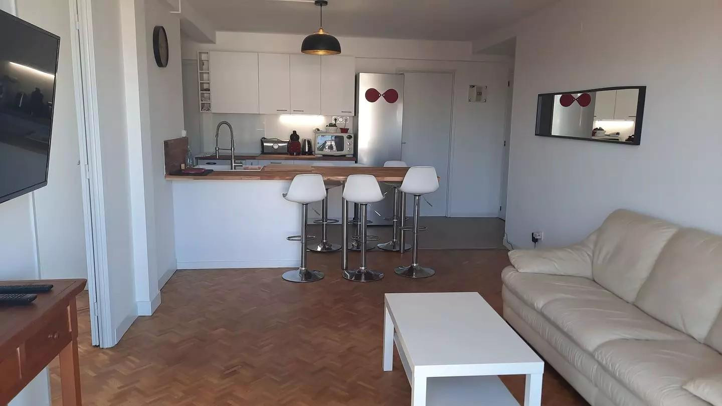 
                                                Location
                                                 Colocation 3 chambres 3 salles d'eau 65m² Caousou