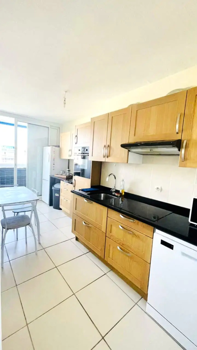 
                                                Colocation
                                                 Colocation 3 chambres Mérignac