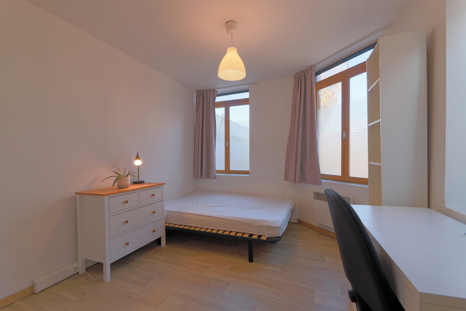 
                                                Colocation
                                                 Colocation 3 chambres tout compris avec douches individuelles - Secteur Piscine de Roubaix
