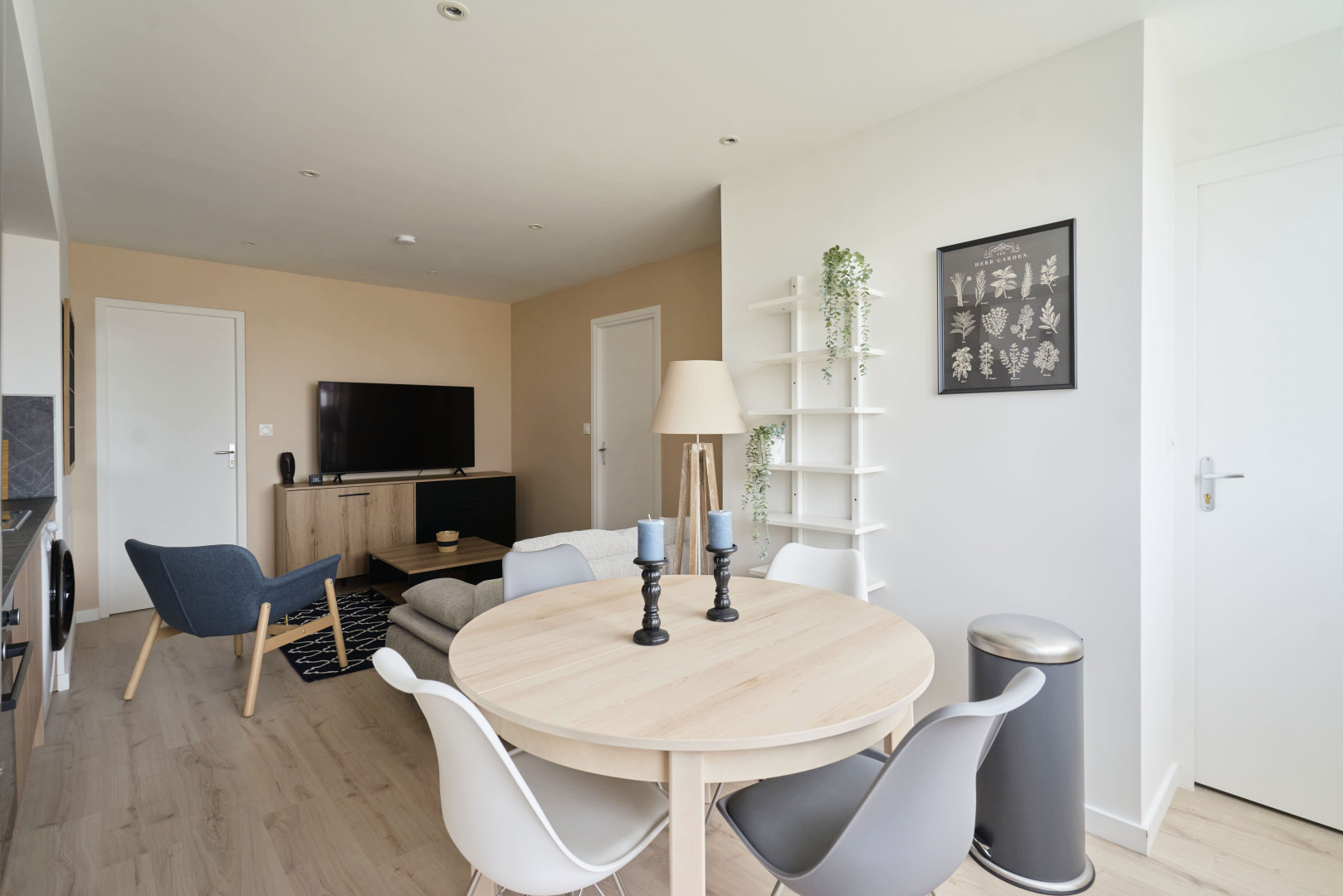 
                                                Colocation
                                                 Colocation 4 chambres