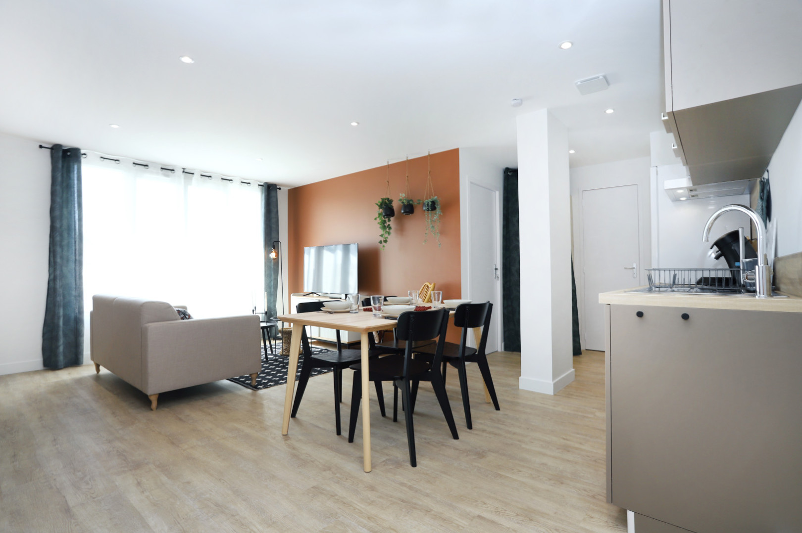 
                                                Colocation
                                                 Colocation 4 chambres