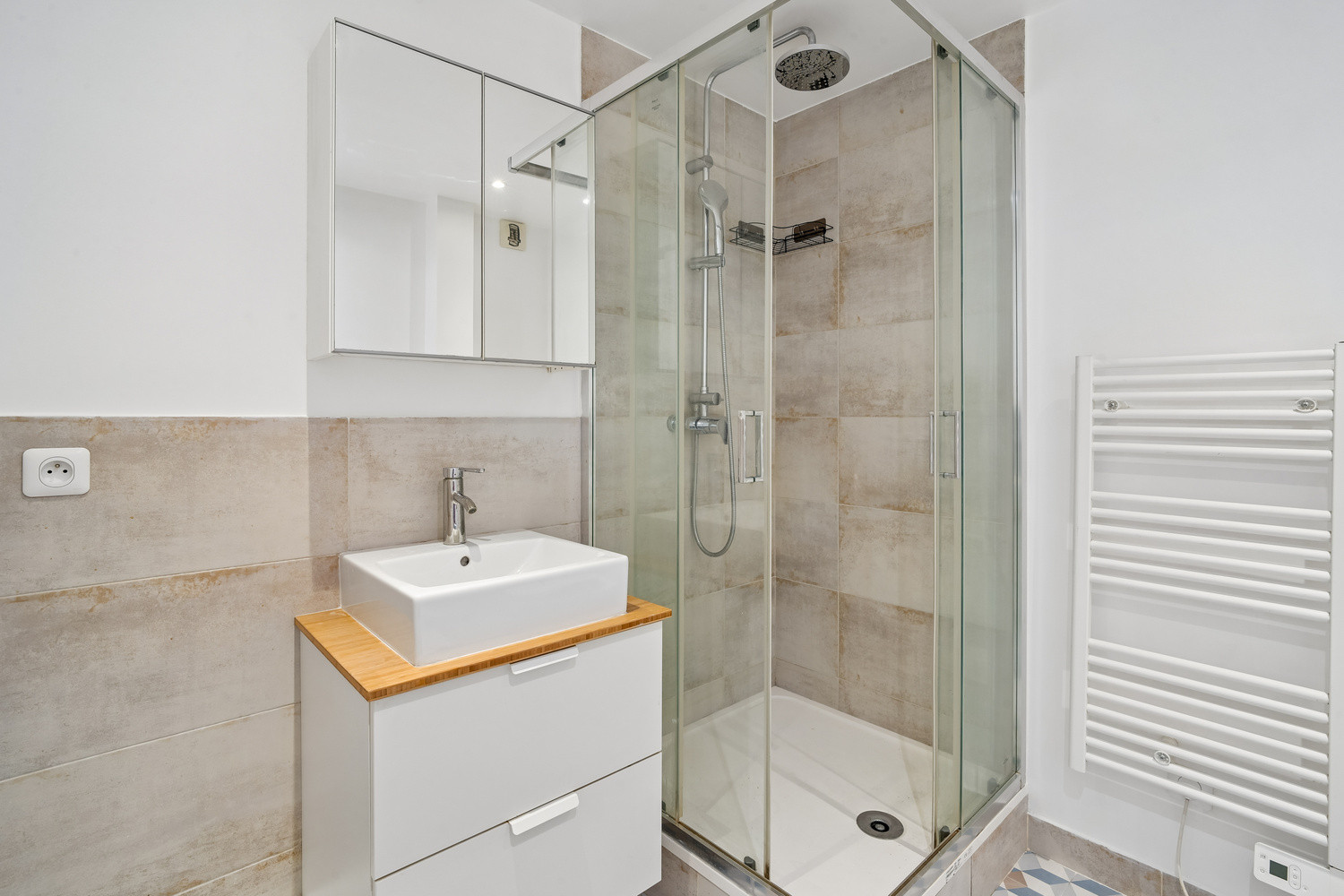 
                                                Colocation
                                                 COLOCATION 4 CHAMBRES - AVENUE STALINGRAD