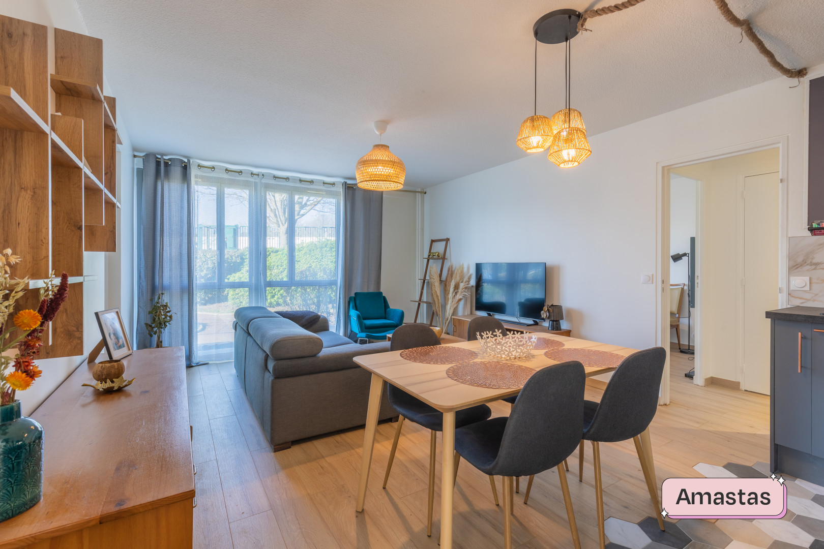 
                                                Colocation
                                                 Colocation - 4 chambres - Pierrefitte