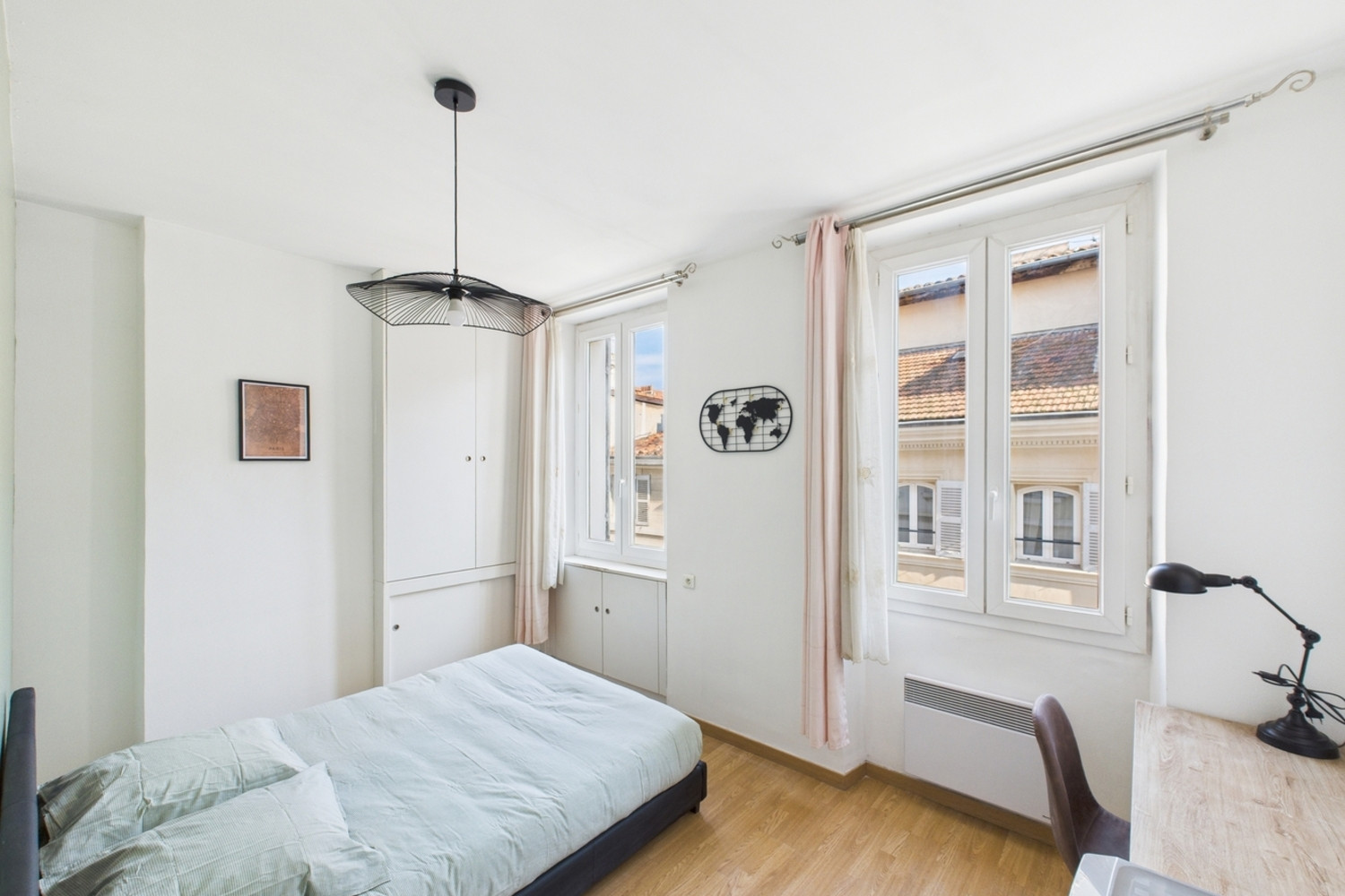 
                                                Colocation
                                                 COLOCATION 5 CHAMBRES  137 RUE DE ROME