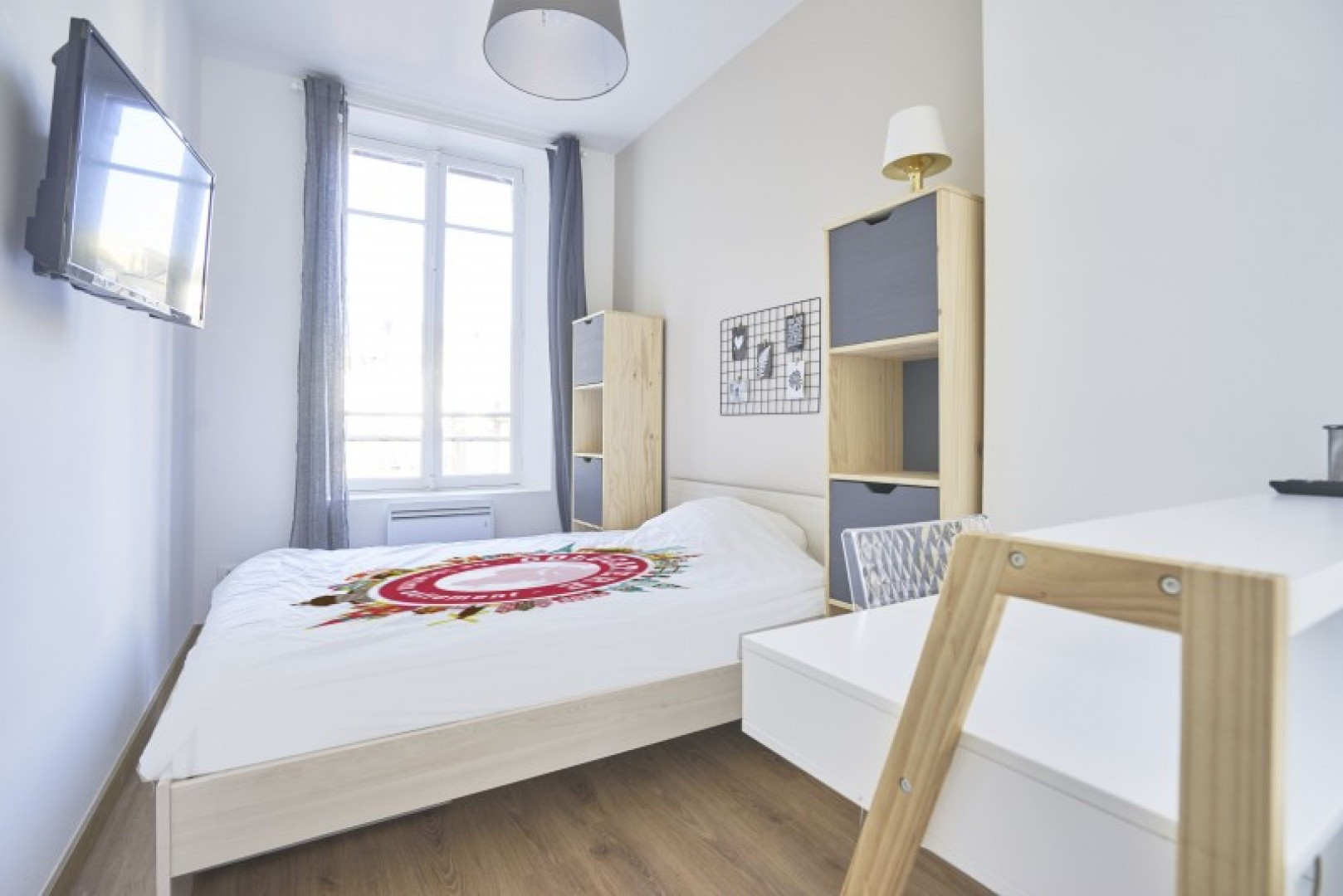 
                                                Colocation
                                                 Colocation 5 chambres