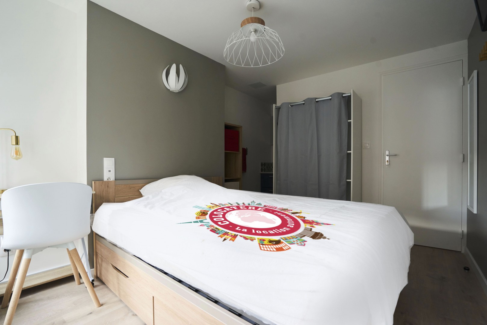 
                                                Colocation
                                                 Colocation 5 chambres