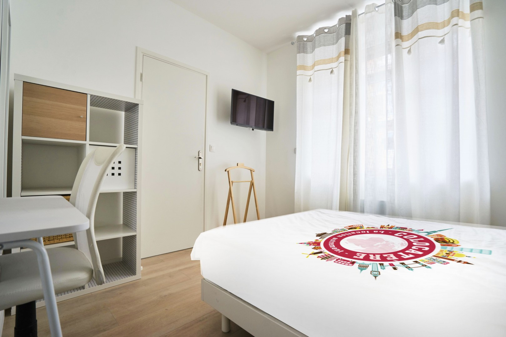 
                                                Colocation
                                                 Colocation 5 chambres