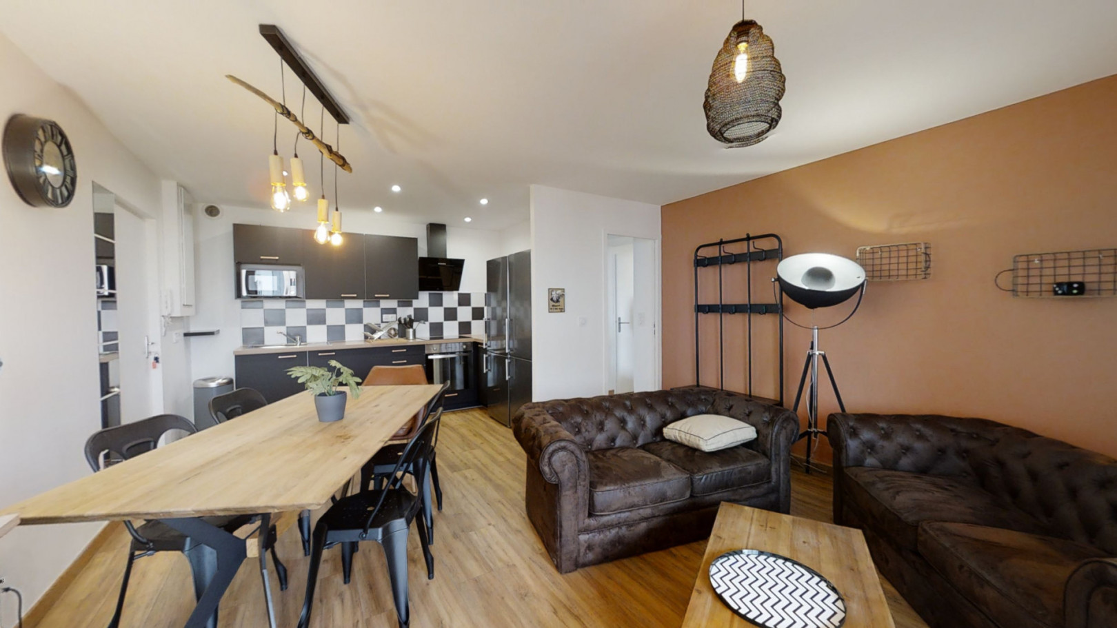 
                                                Colocation
                                                 Colocation 5 chambres