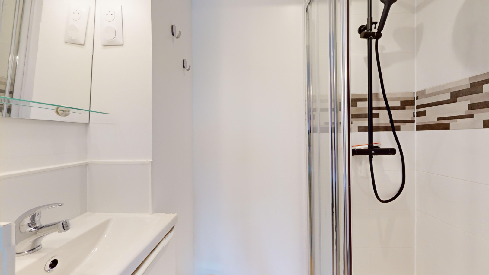 
                                                Colocation
                                                 Colocation 5 chambres