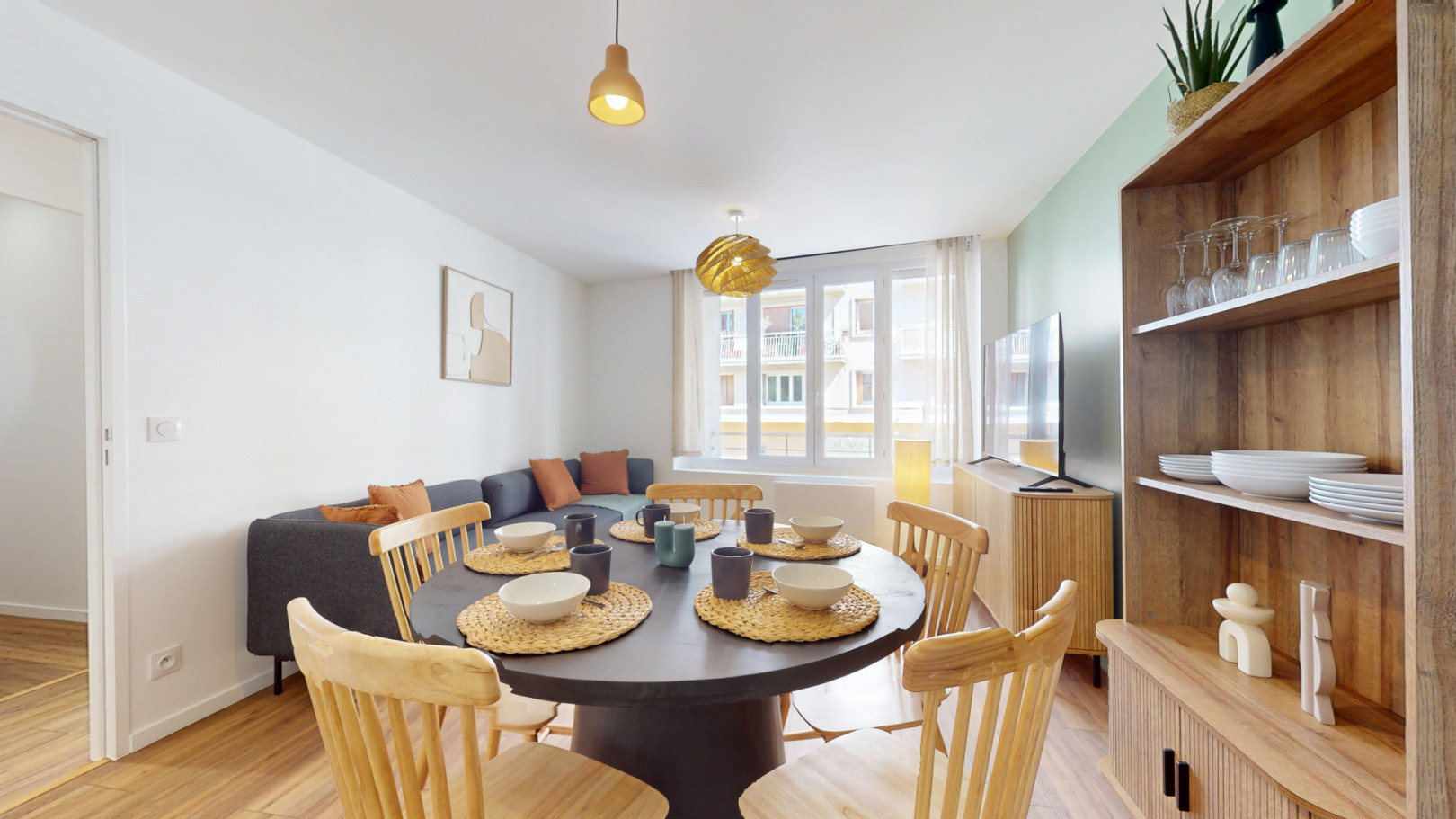 
                                                Colocation
                                                 Colocation 5 chambres