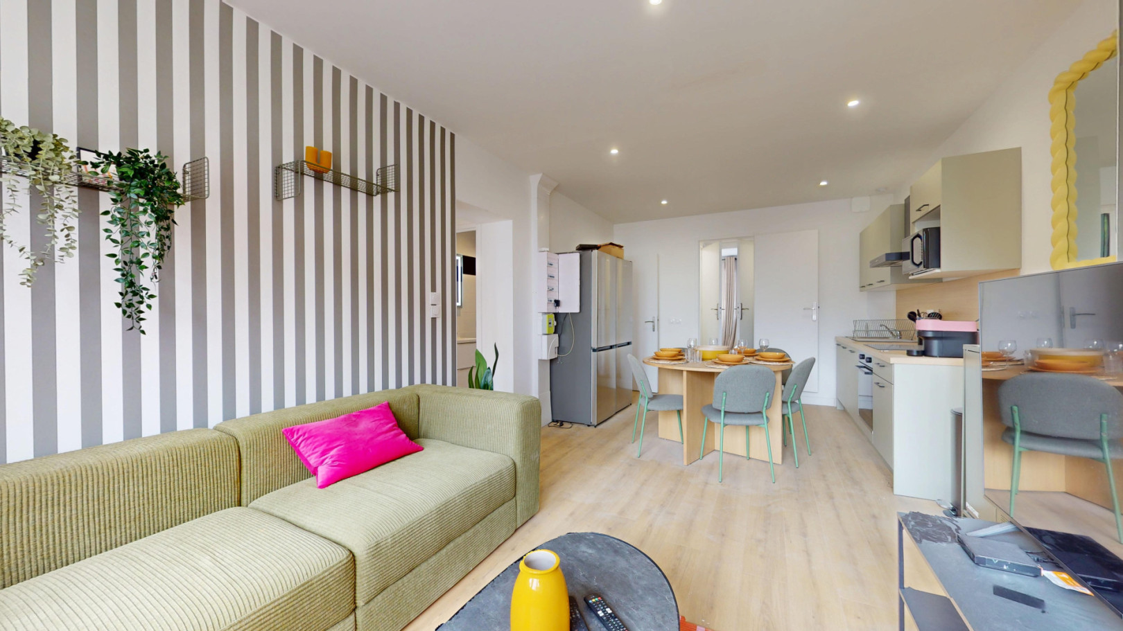 
                                                Colocation
                                                 Colocation 5 chambres