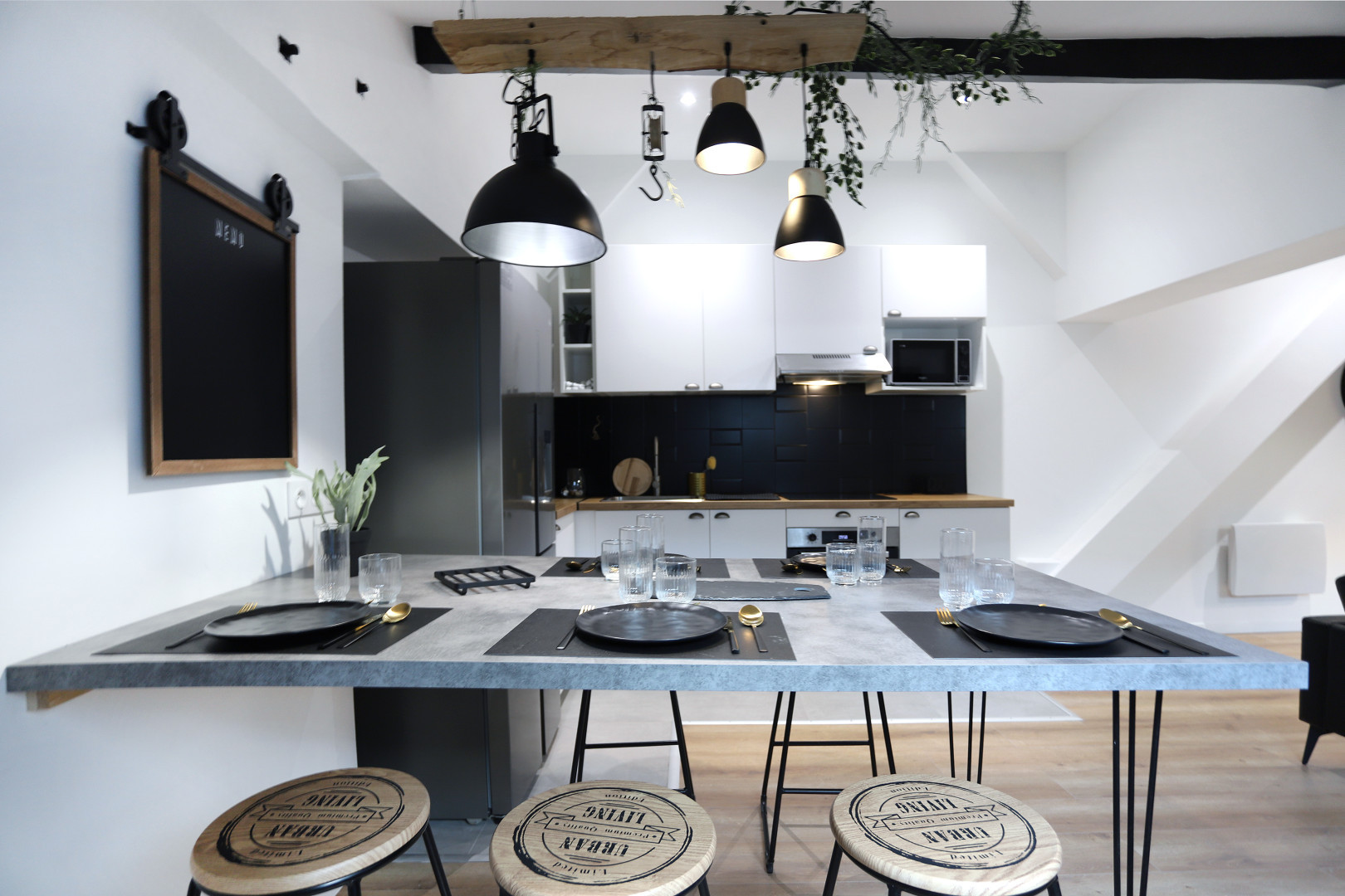
                                                Colocation
                                                 Colocation 5 chambres