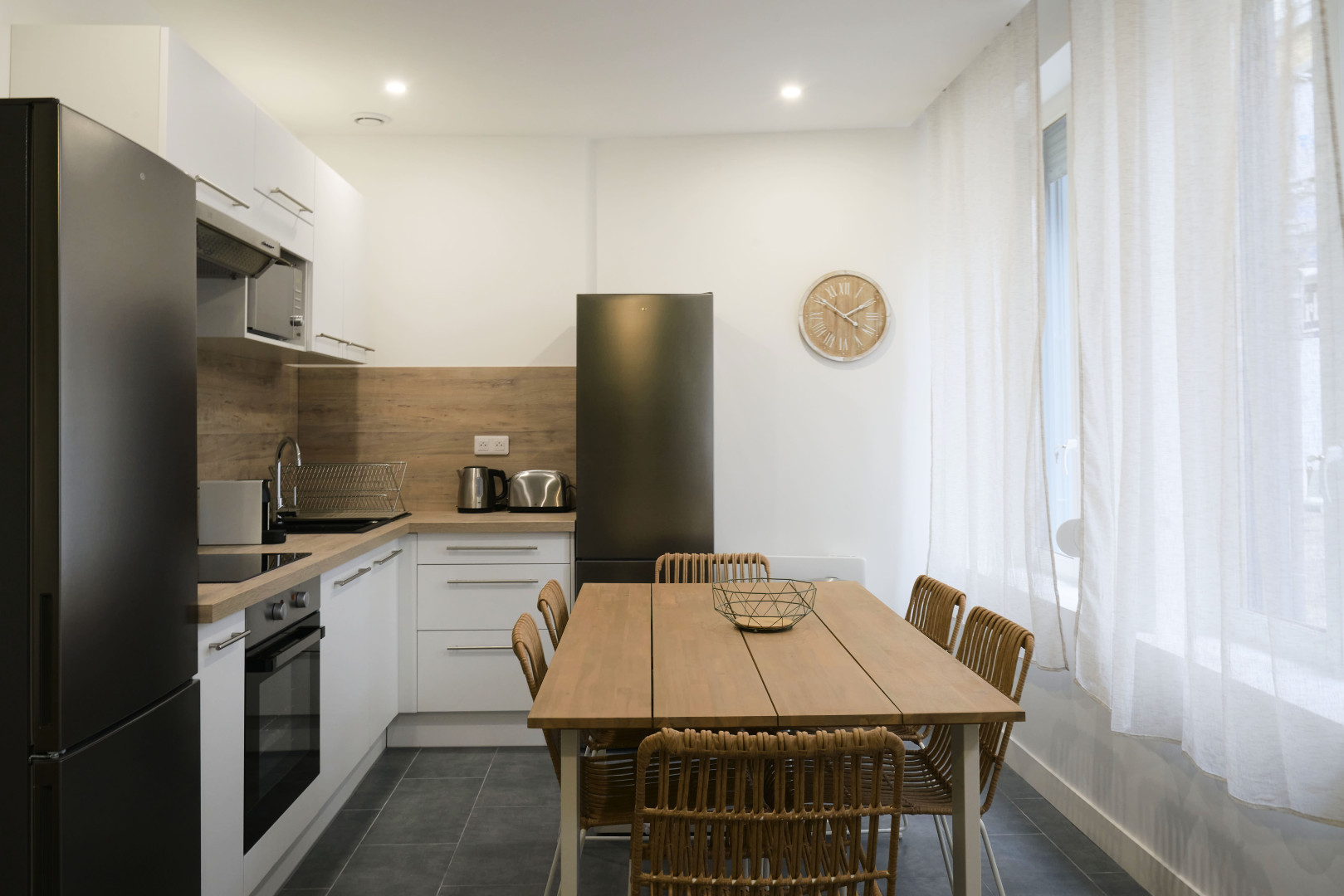 
                                                Colocation
                                                 Colocation 5 chambres