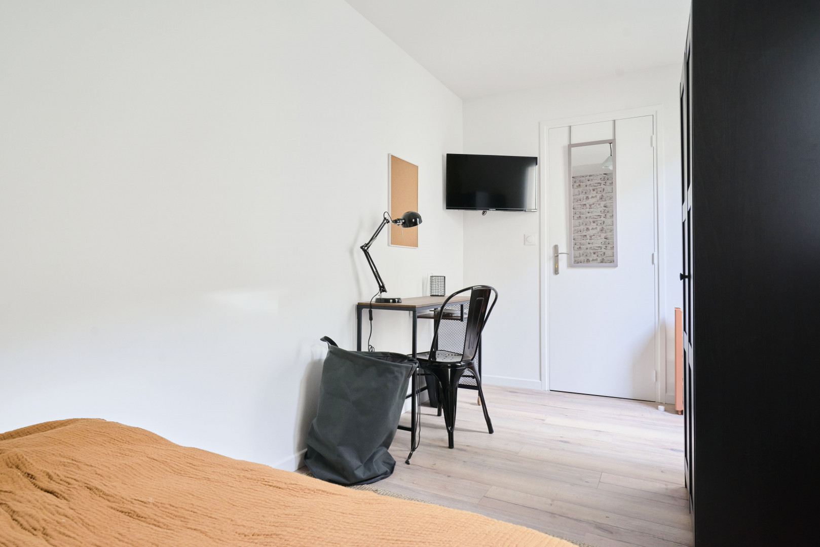 
                                                Colocation
                                                 Colocation 5 chambres