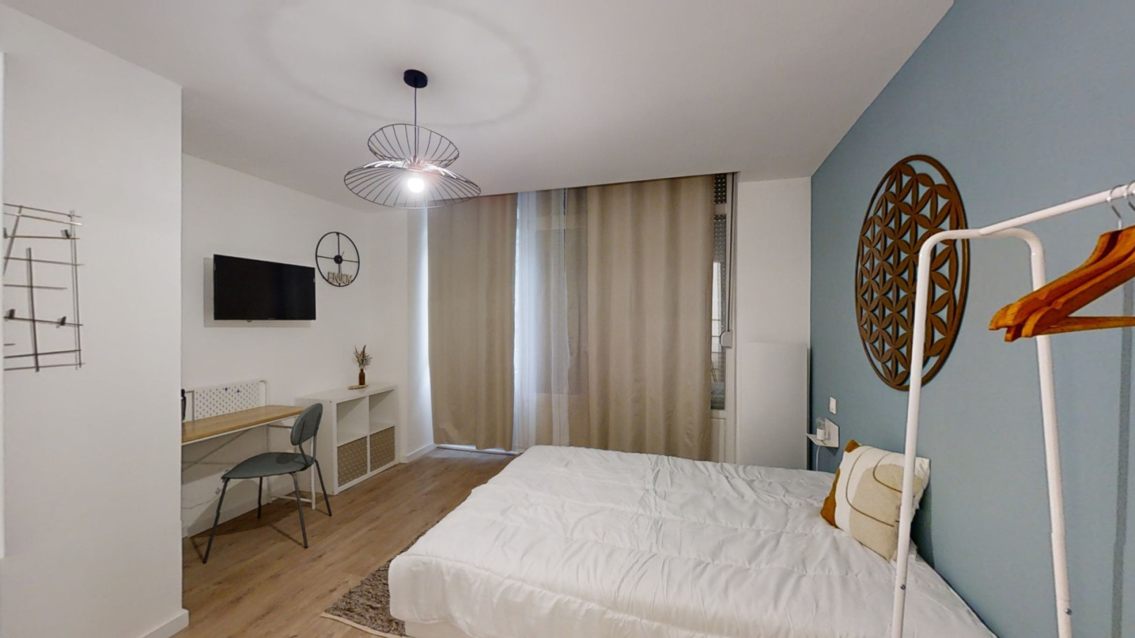 
                                                Colocation
                                                 Colocation 5 chambres
