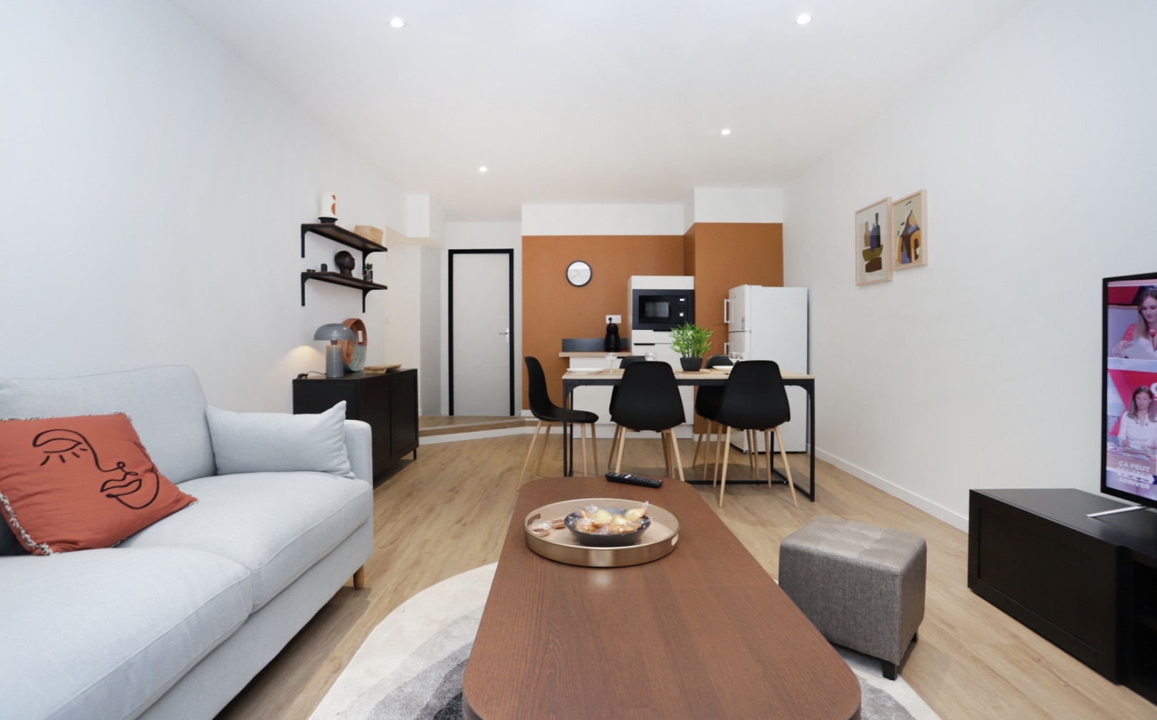 
                                                Colocation
                                                 Colocation 5 chambres