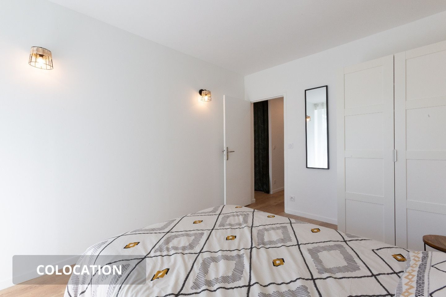 
                                                Colocation
                                                 Colocation 5 chambres / Massy - Opéra