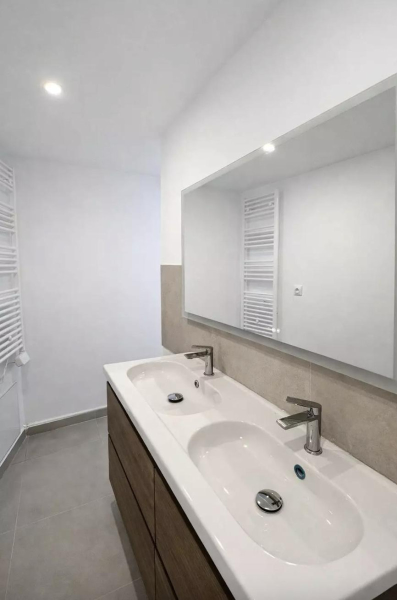 
                                                Colocation
                                                 Colocation 5 chambres – Maison 126 m² - Meublé