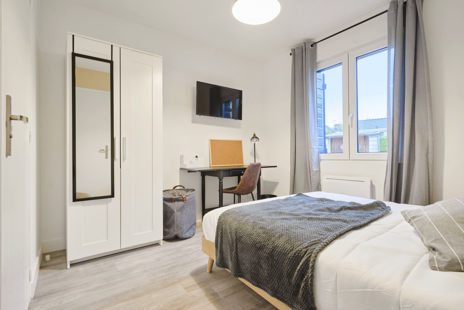 
                                                Colocation
                                                 Colocation 6 chambres