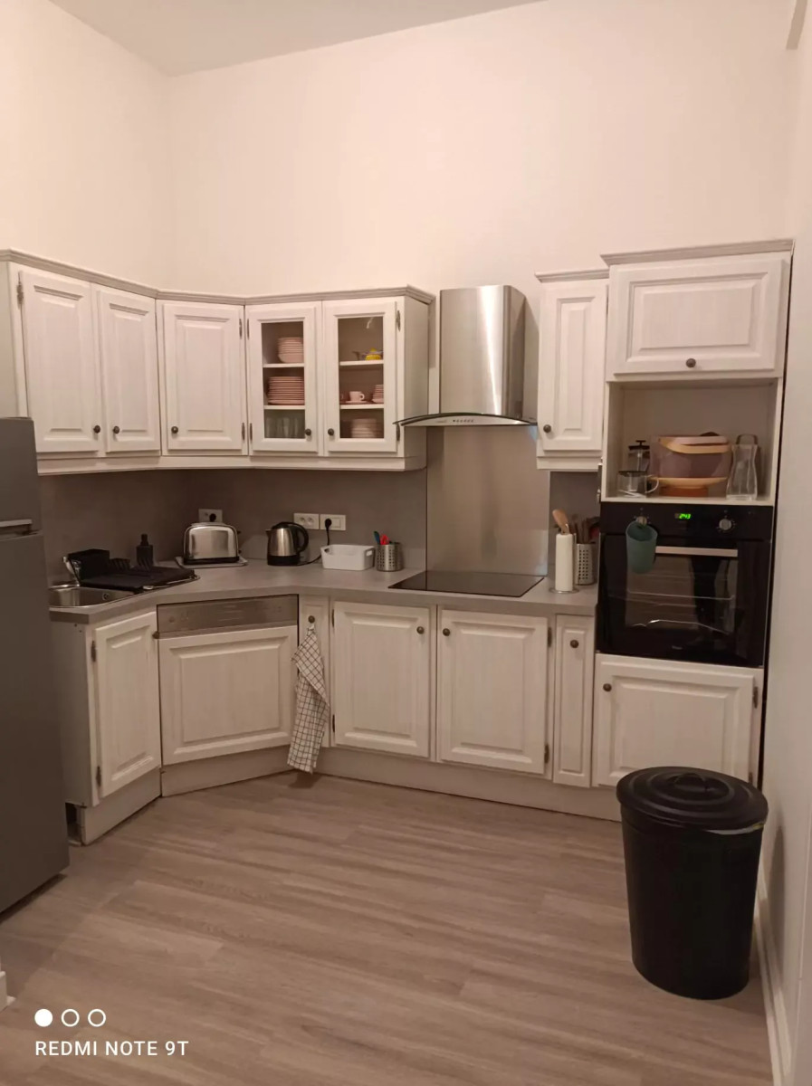 
                                                Colocation
                                                 Colocation