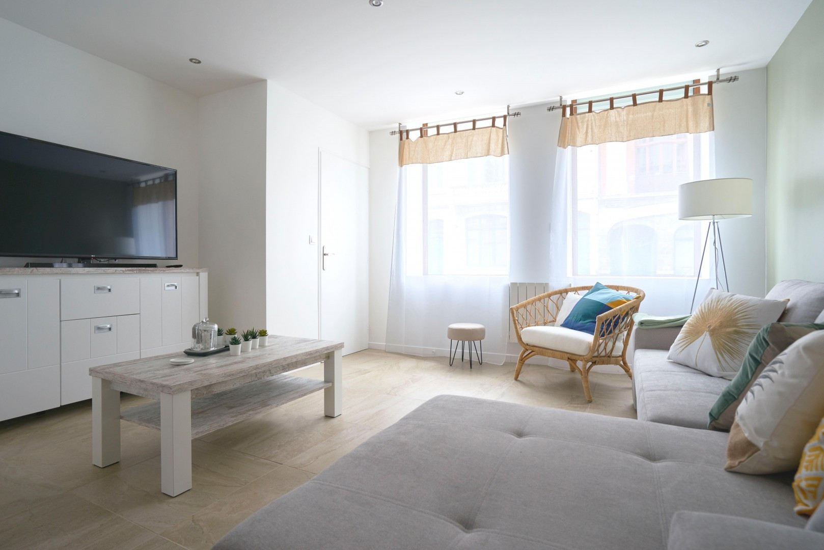 
                                                Colocation
                                                 Colocation 7 chambres