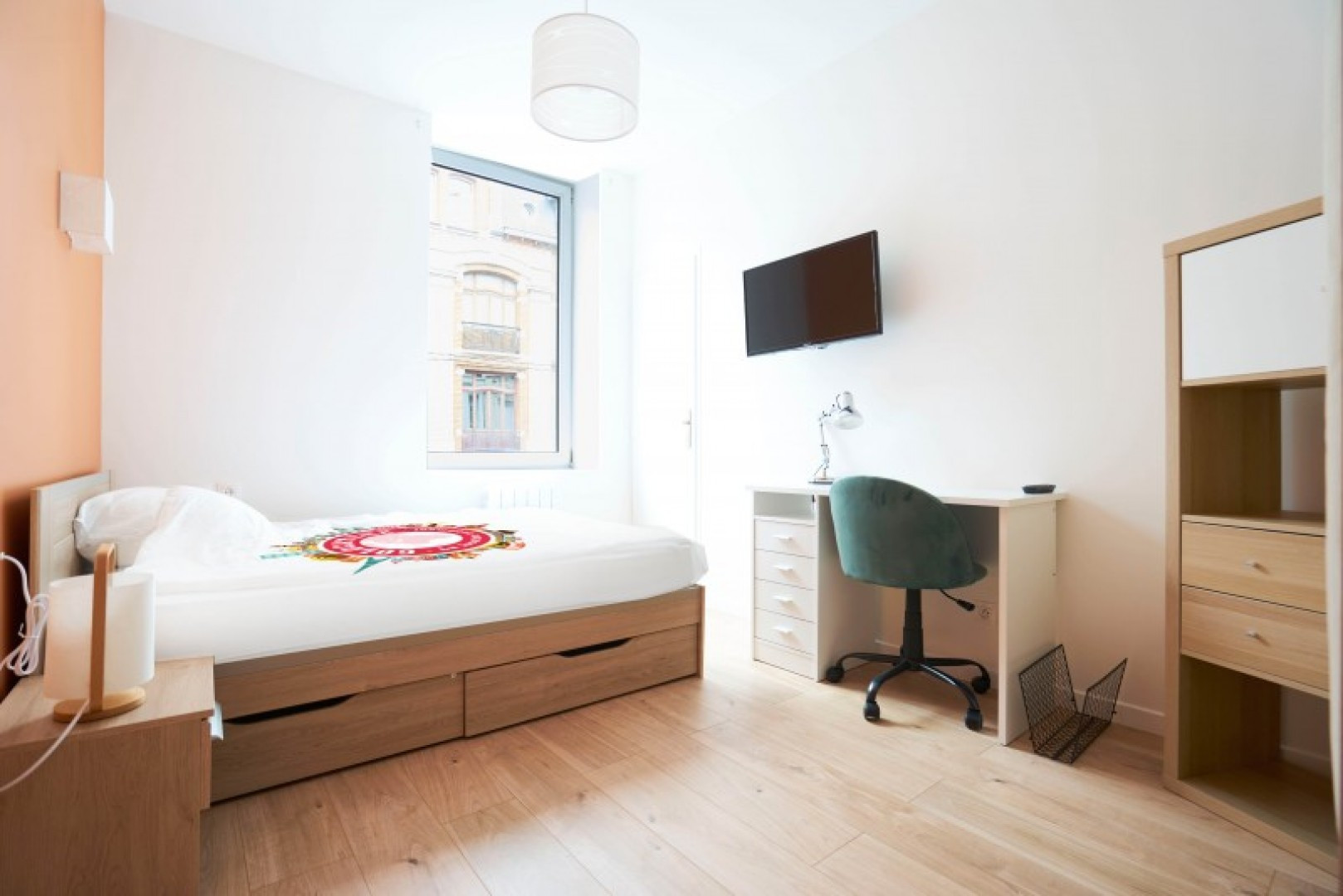 
                                                Colocation
                                                 Colocation 7 chambres