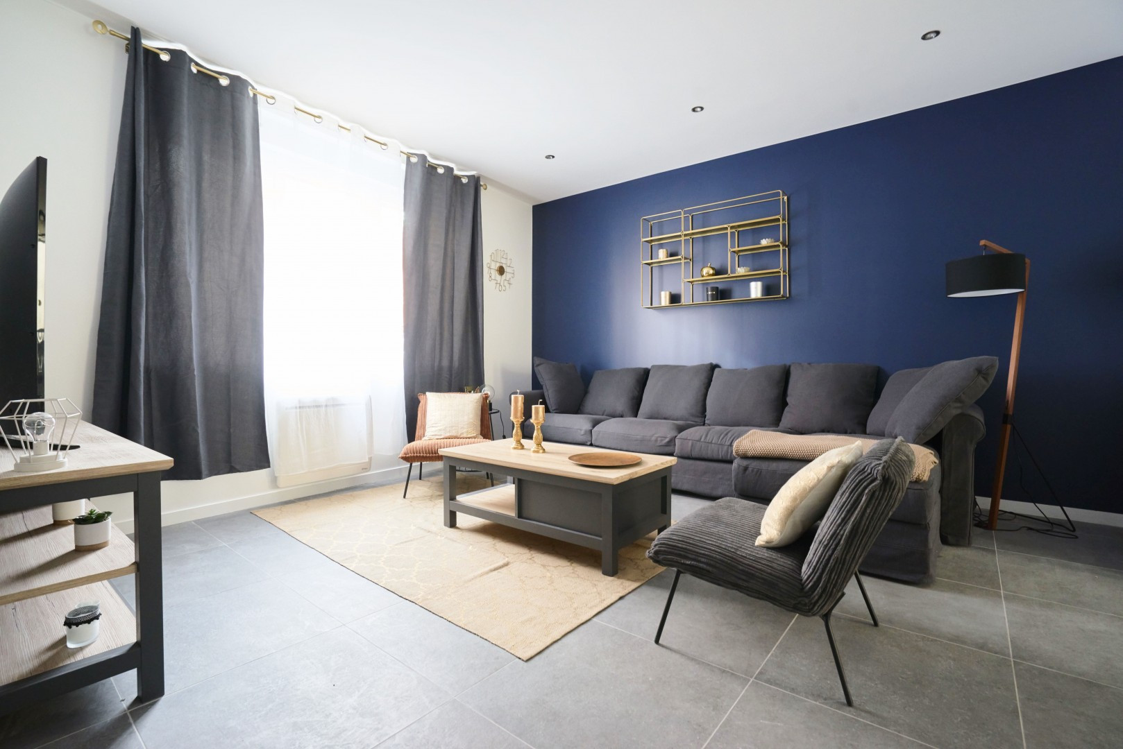 
                                                Colocation
                                                 Colocation 7 chambres