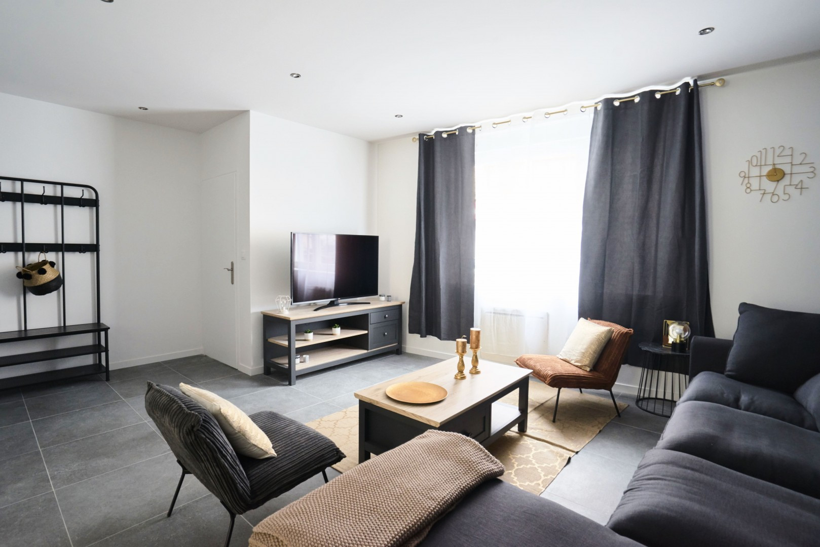 
                                                Colocation
                                                 Colocation 7 chambres