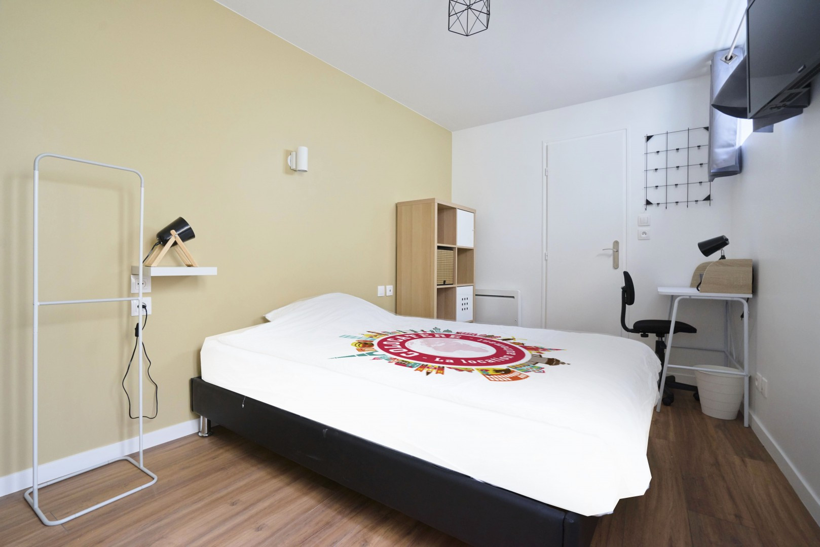 
                                                Colocation
                                                 Colocation 7 chambres