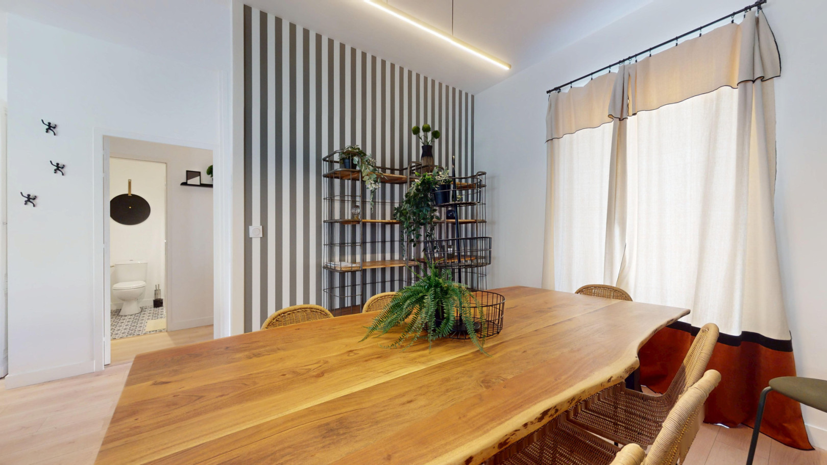 
                                                Colocation
                                                 Colocation 9 chambres