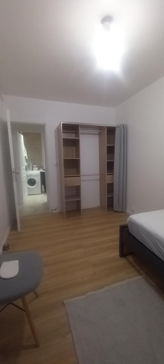 
                                                Colocation
                                                 Colocation à deux  dans un appartement t3 de 56m2