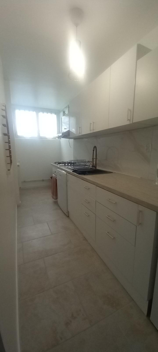 
                                                Colocation
                                                 Colocation à deux  dans un appartement t3 de 56m2