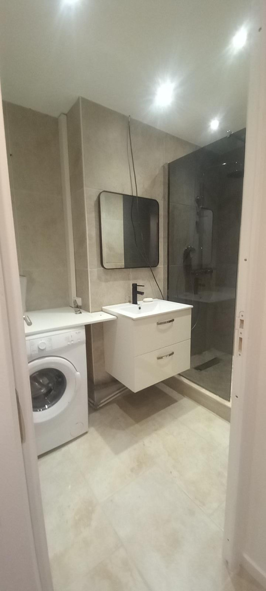 
                                                Colocation
                                                 Colocation à deux  dans un appartement t3 de 56m2
