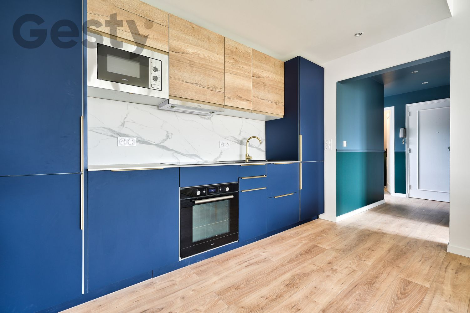 
                                                Colocation
                                                 Colocation – Appartement 100 m² avec balcon