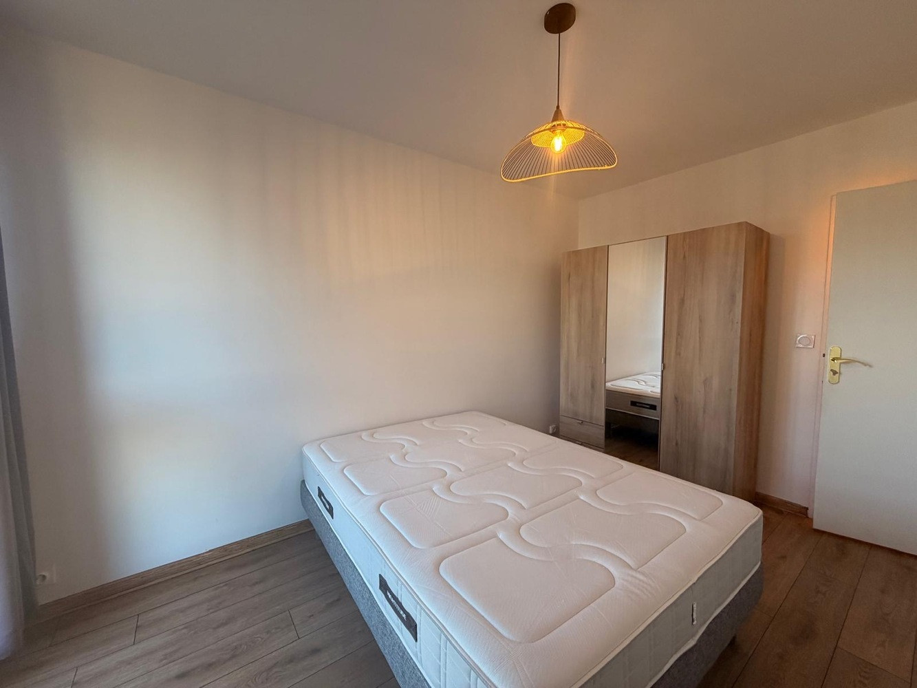 
                                                Colocation
                                                 Colocation appartement meublé