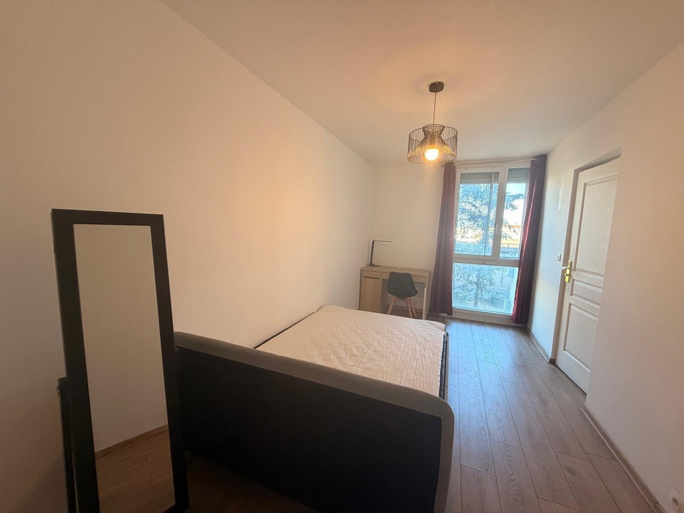 
                                                Colocation
                                                 Colocation appartement meublé