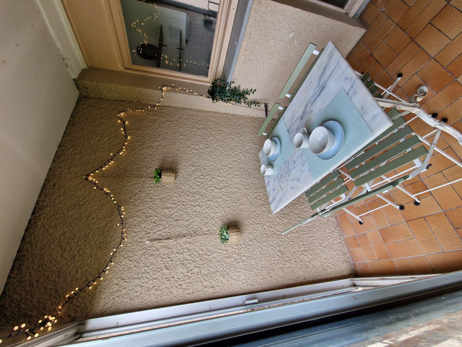 
                                                Colocation
                                                 Colocation avec Baby-foot