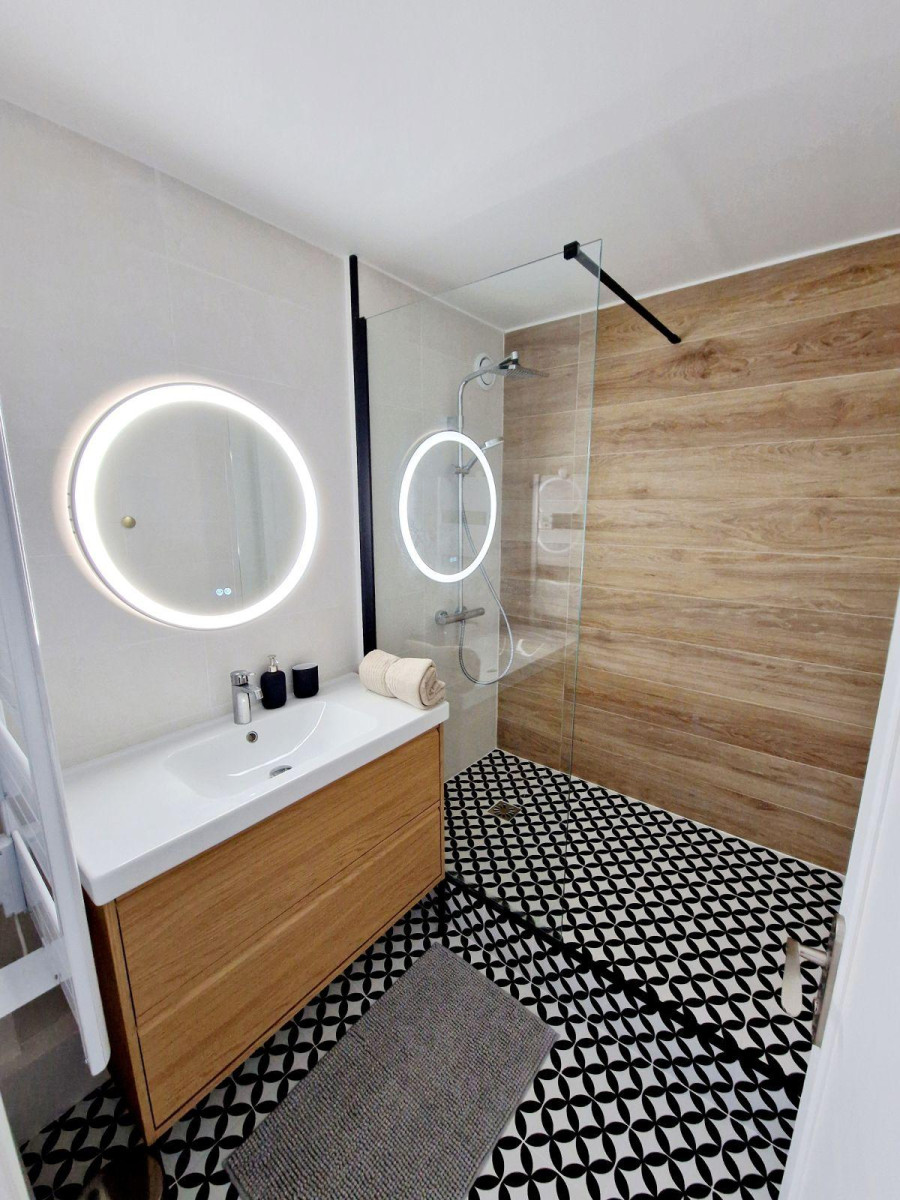 
                                                Colocation
                                                 Colocation avec Baby-foot