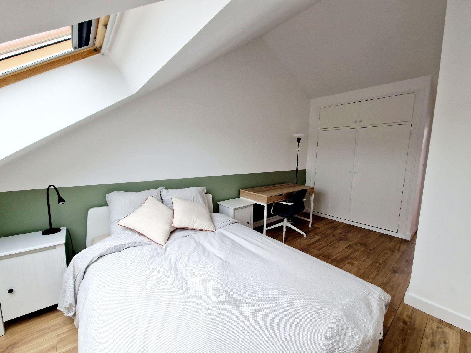 
                                                Colocation
                                                 Colocation avec Baby-foot