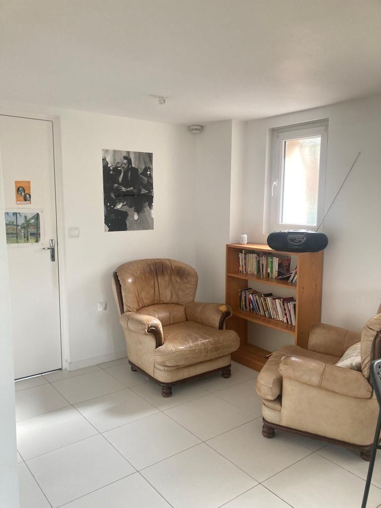 
                                                Colocation
                                                 Colocation avec jardin 5 min à pied RER A Sucy