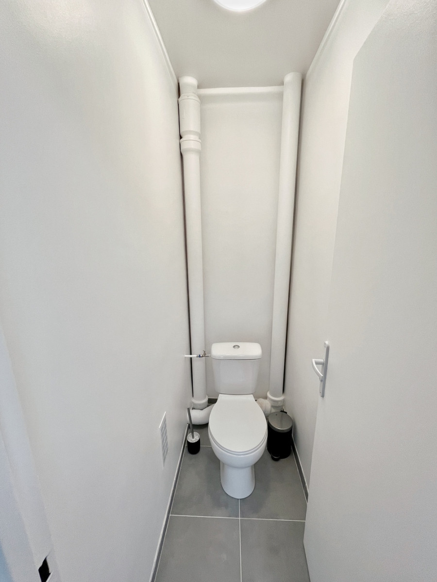 
                                                Colocation
                                                 COLOCATION - AVENUE  GABRIEL PERI