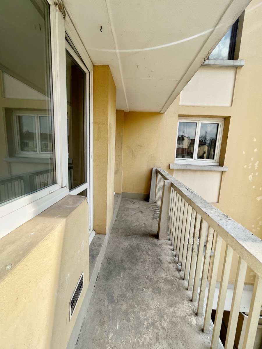 
                                                Colocation
                                                 COLOCATION - AVENUE  GABRIEL PERI
