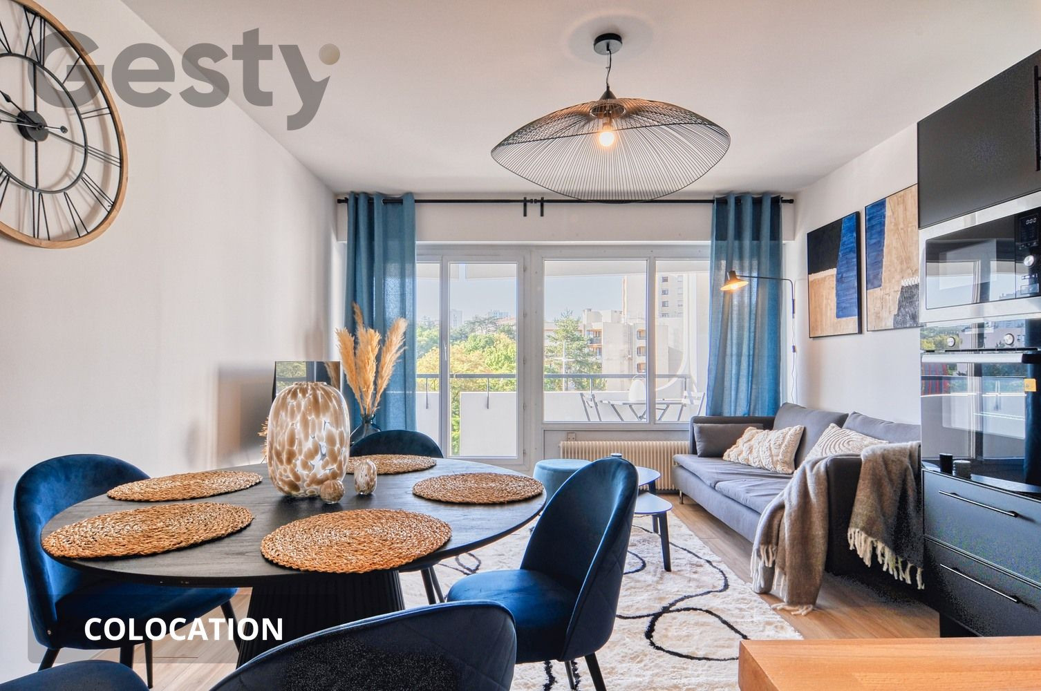
                                                Colocation
                                                 Colocation – Chambre avec accès balcon