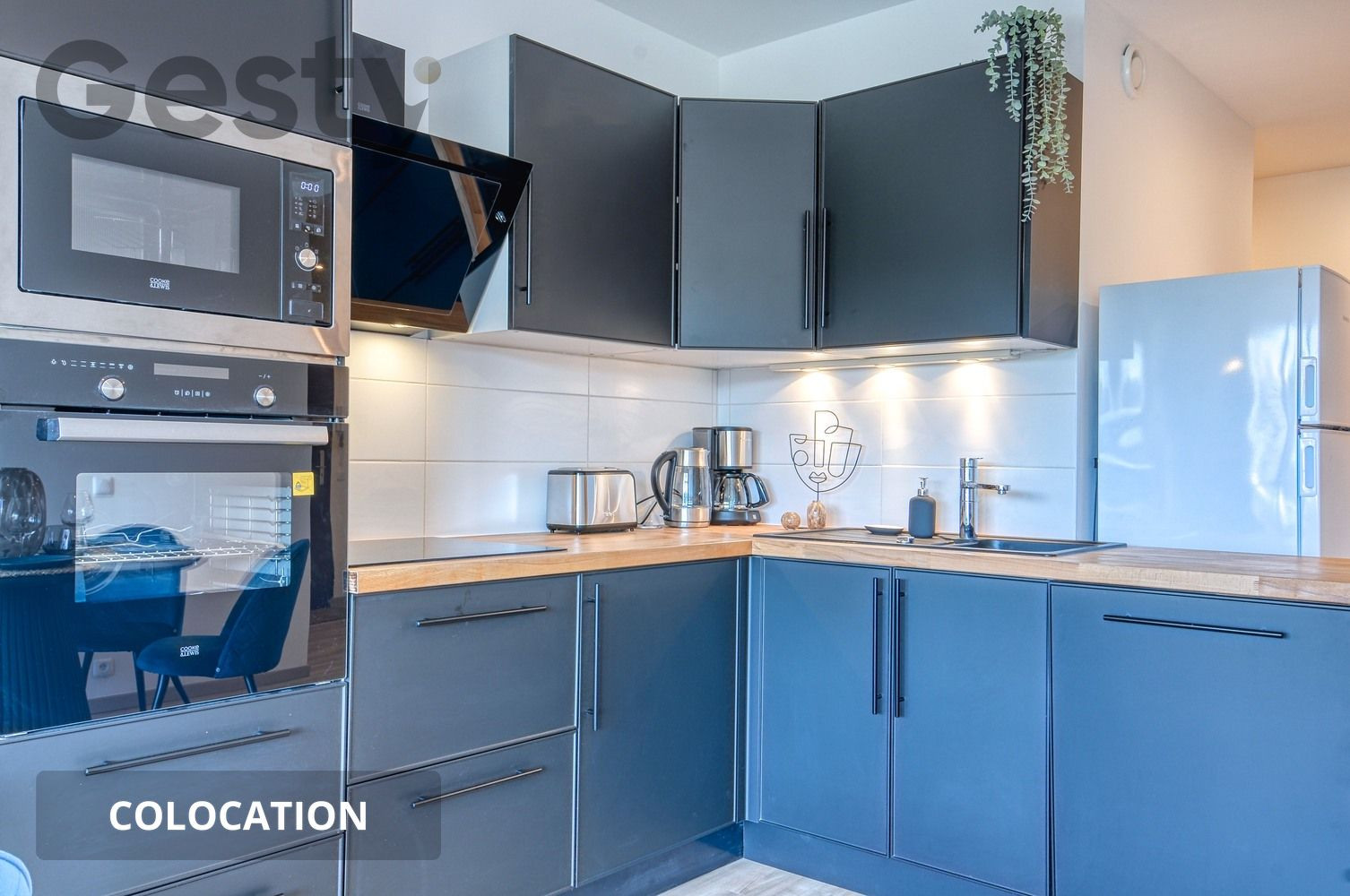 
                                                Colocation
                                                 Colocation – Chambre avec accès balcon