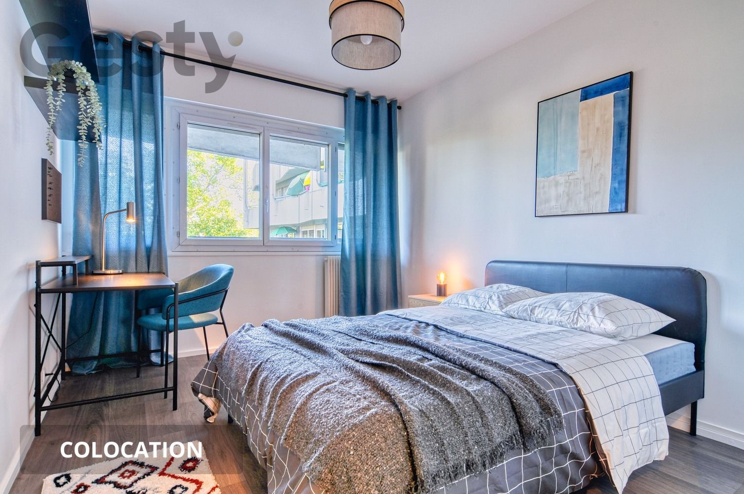 
                                                Colocation
                                                 Colocation – Chambre avec accès balcon