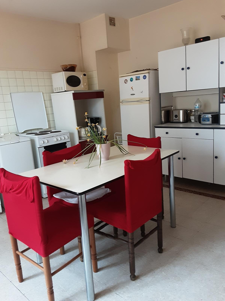 
                                                Colocation
                                                 Colocation chambre avec balcon privatif.
